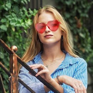 Heart ♥️ rimless glasses